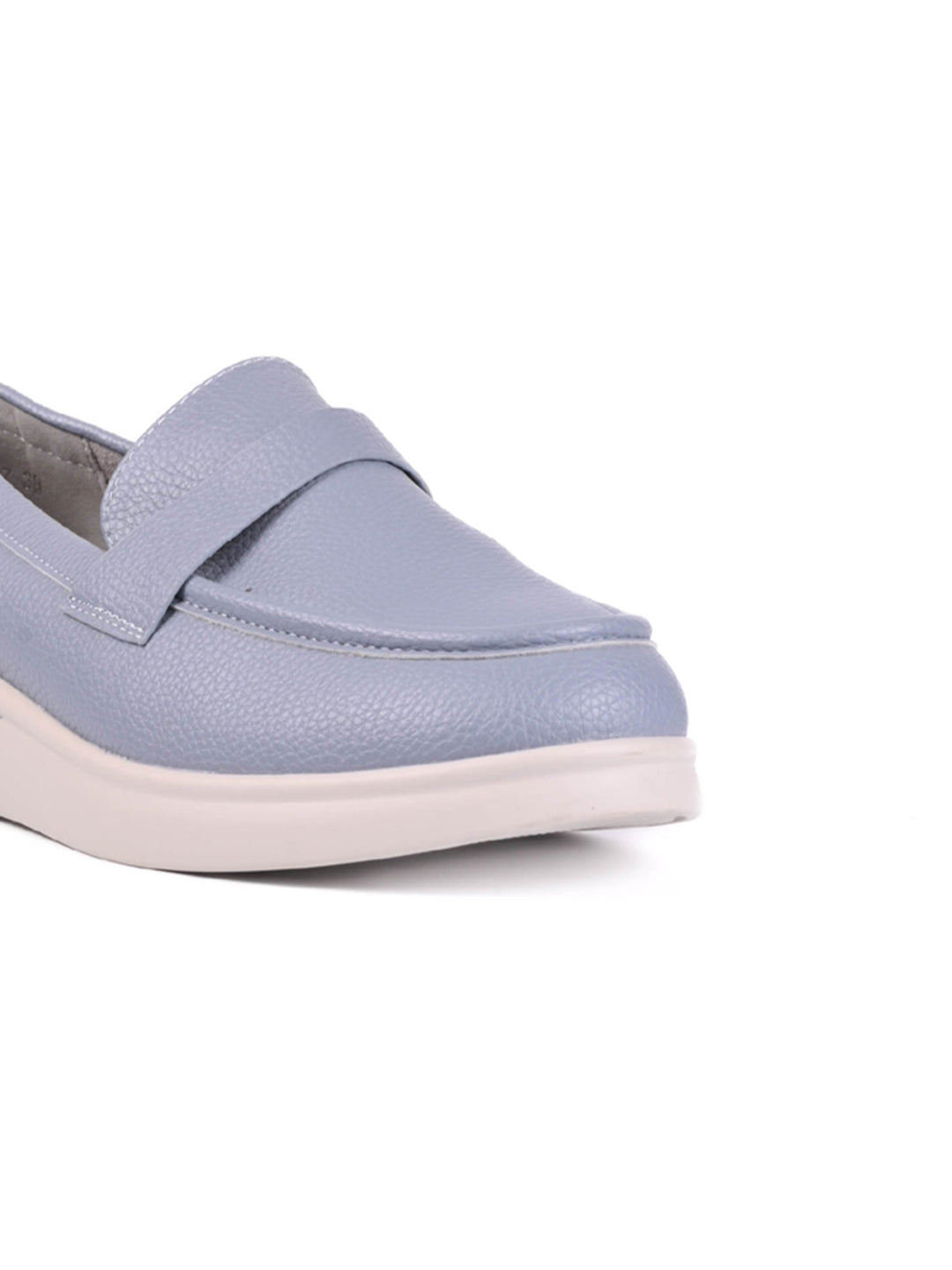 Women Blue Textured Loafers