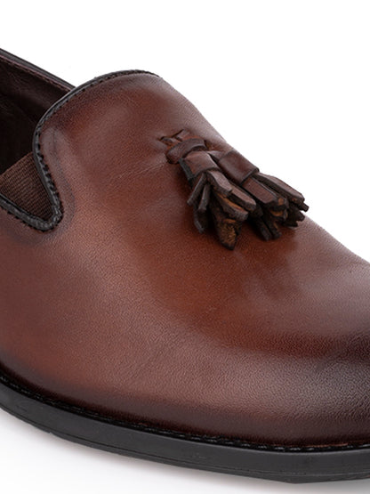 Men Brown Solid Loafer