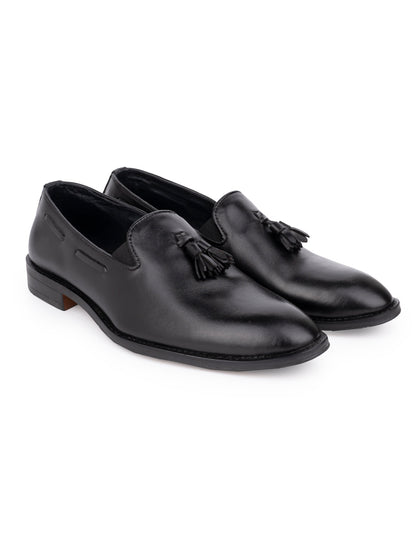 Men Black Solid Loafer