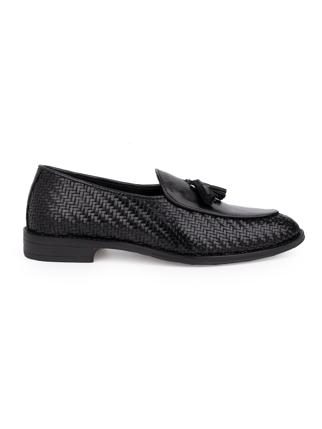 Men Black Solid Loafer