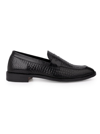 Men Black Textured Loafers