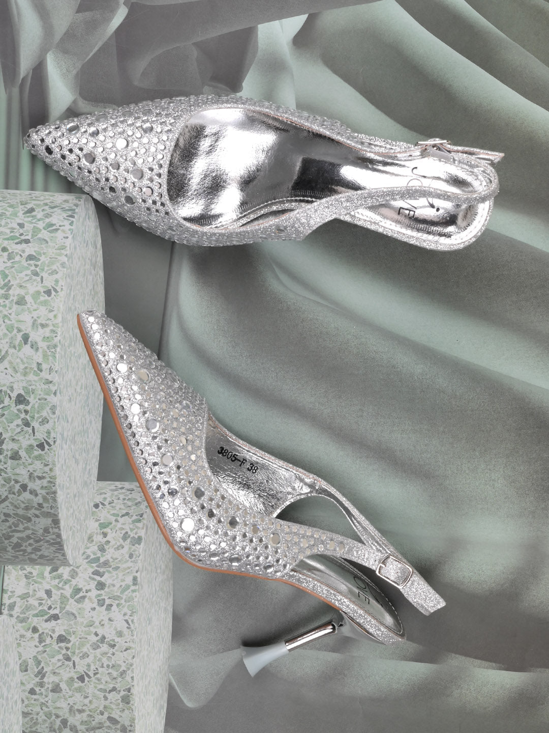 Women, Women Footwear, Silver Pumps