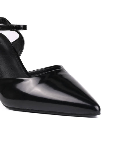 Women Black Solid Pumps