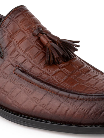 Men BROWN Solid Loafers