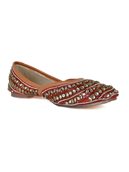 Women, Women Footwear, Maroon Mojaris