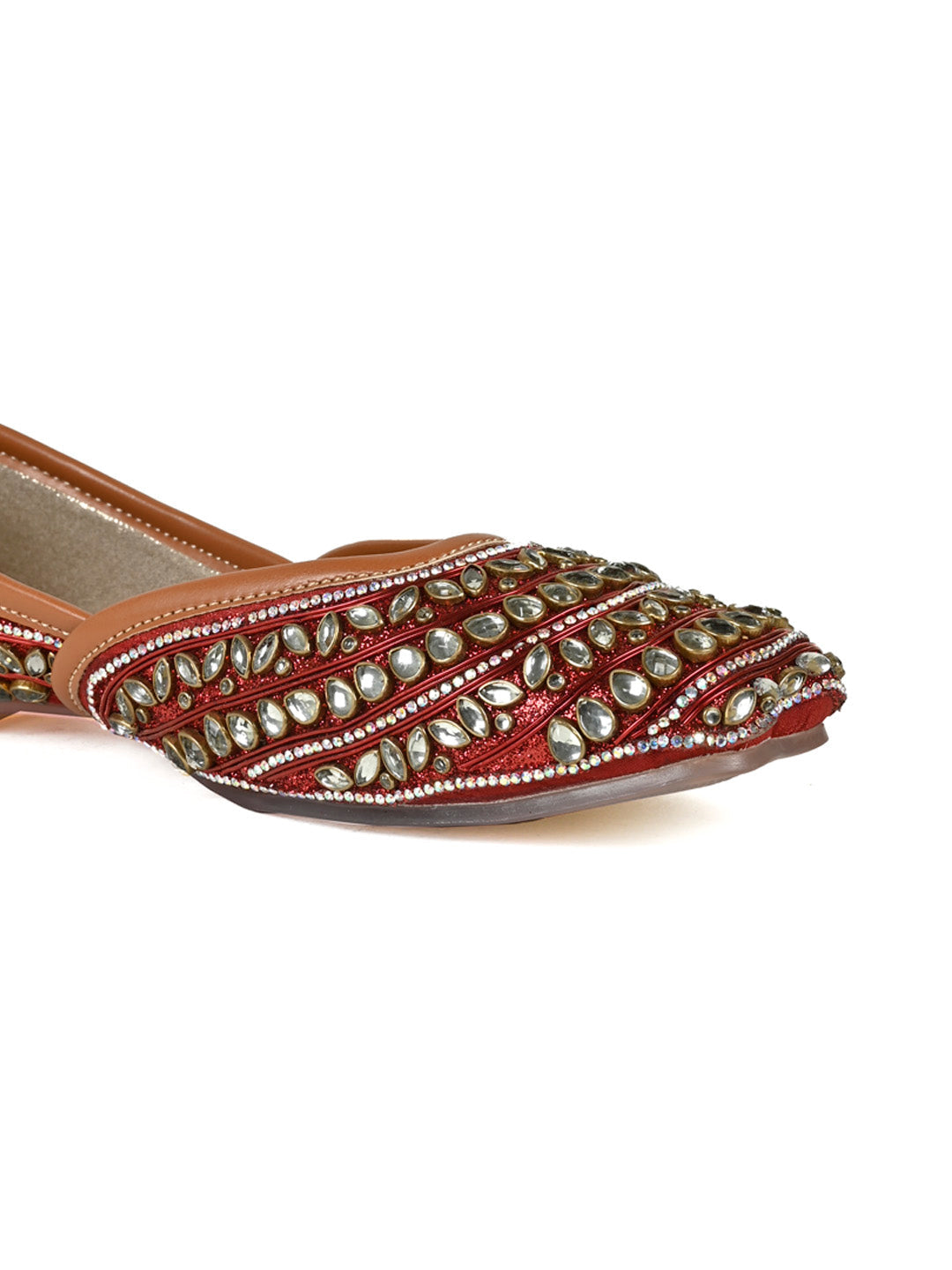 Women, Women Footwear, Maroon Mojaris