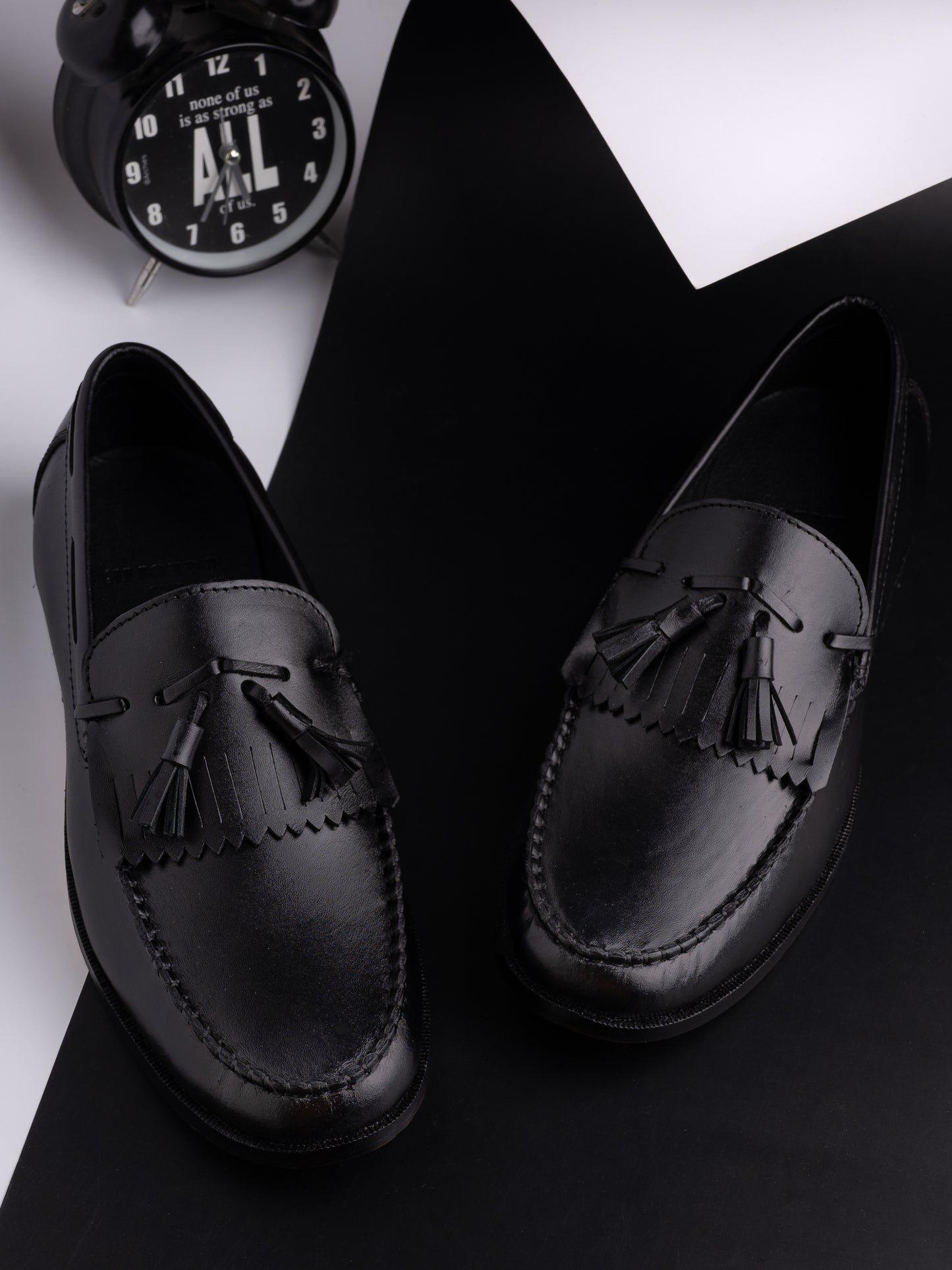 Men Black Solid Loafer