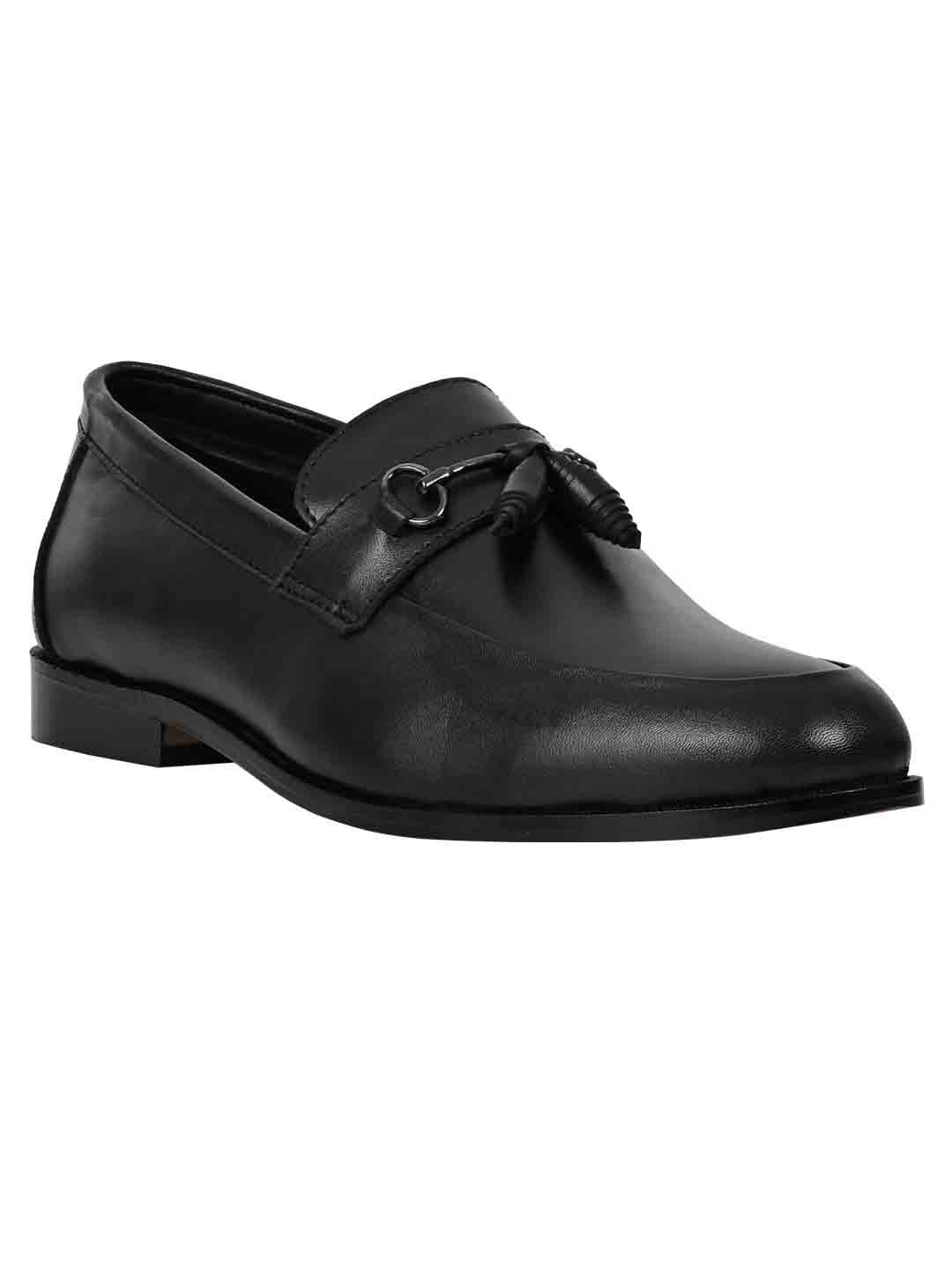 Men Black Solid Loafer