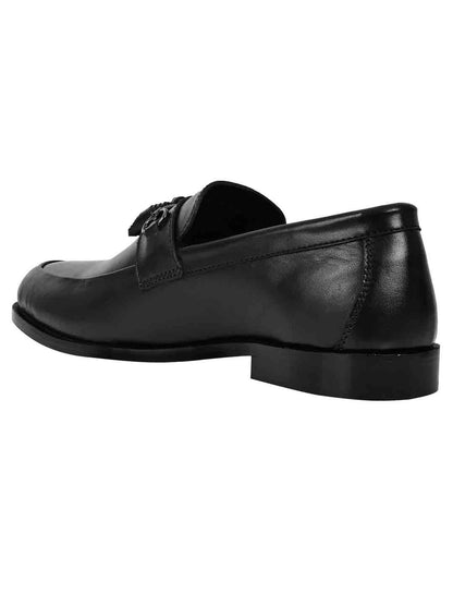 Men Black Solid Loafer