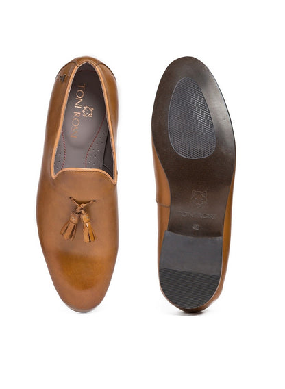 Men Tan Solid Loafers