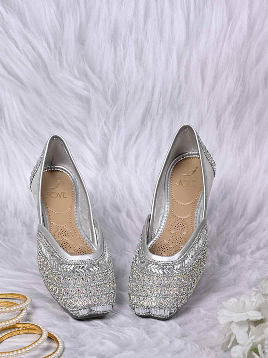 Women, Women Footwear, Silver Mojaris