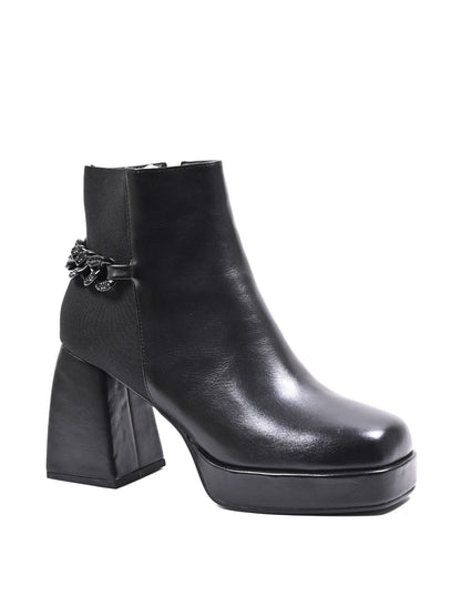 Women, Women Footwear, Black Boots