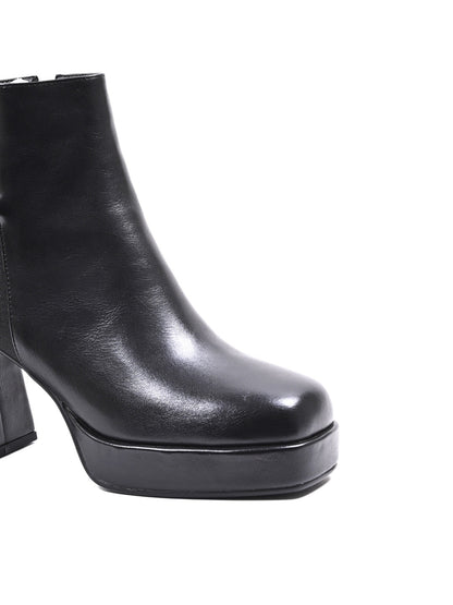 Women, Women Footwear, Black Boots