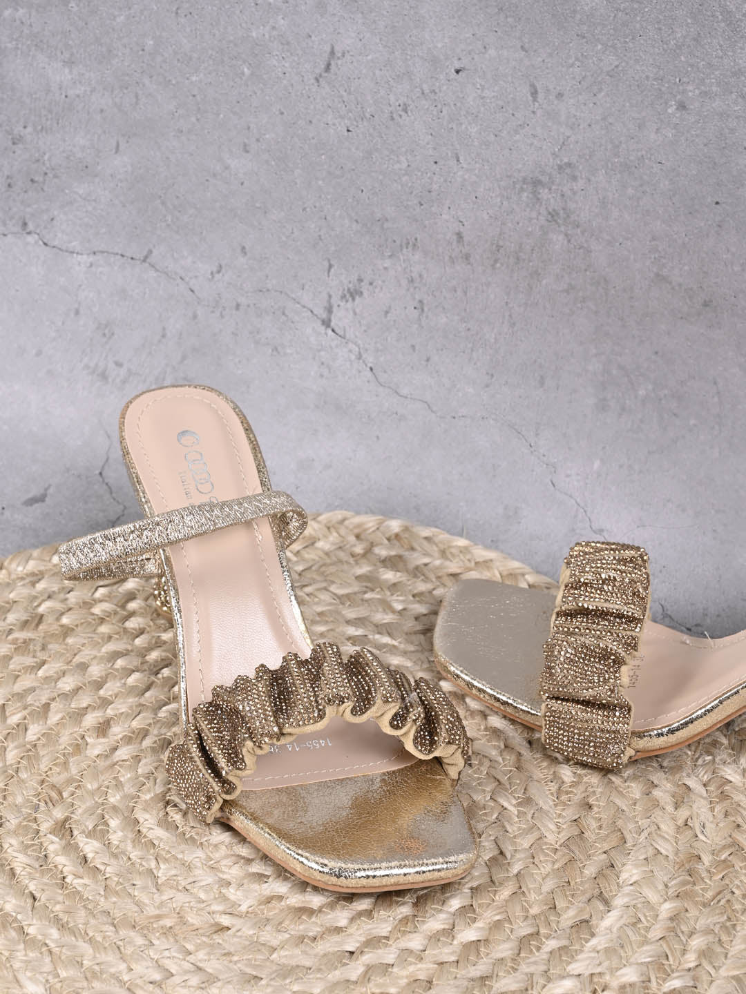 Women, Women Footwear, Gold Sandal