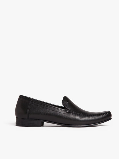 Men Black Solid Formal Loafers