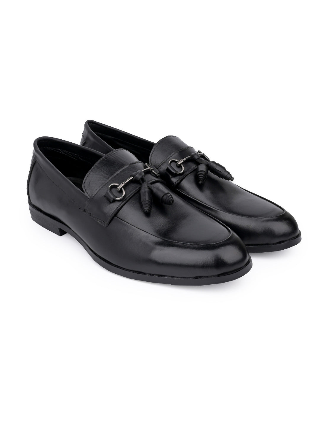 Men Black Solid Loafer