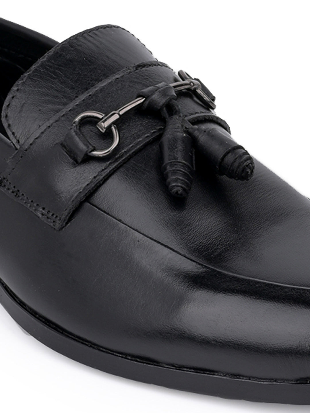 Men Black Solid Loafer