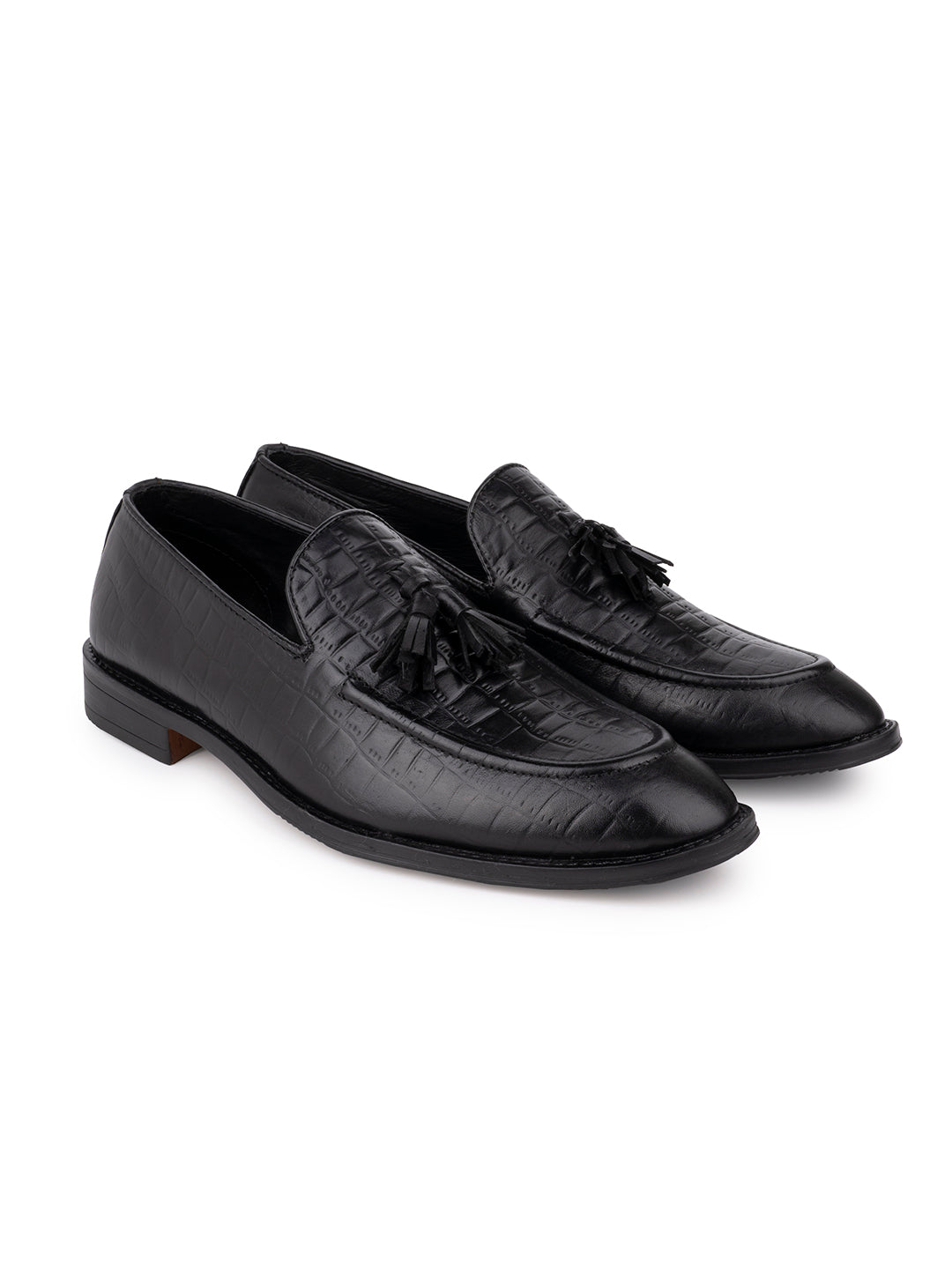 Men BLACK Solid Loafers