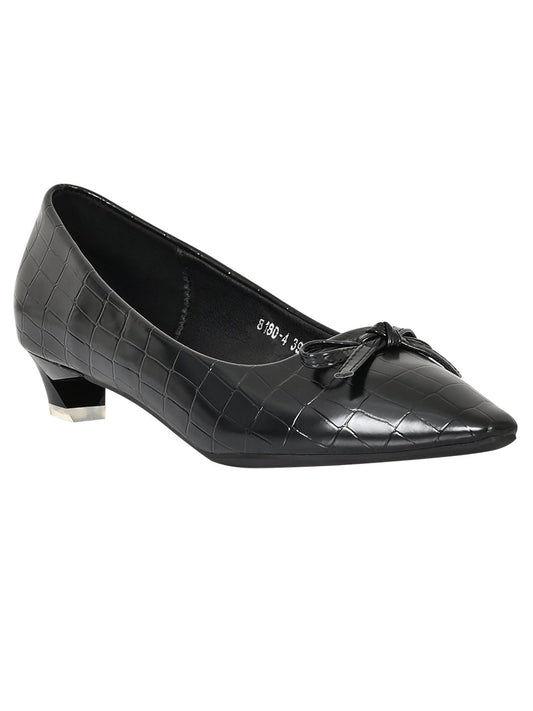 Women Footwear, Black Ballerinas