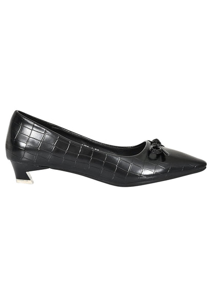 Women Footwear, Black Ballerinas